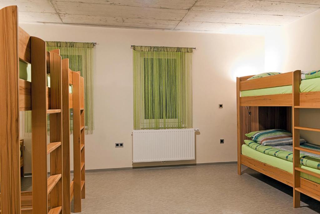 Hostel Plus Caffe Petrovče Chambre photo