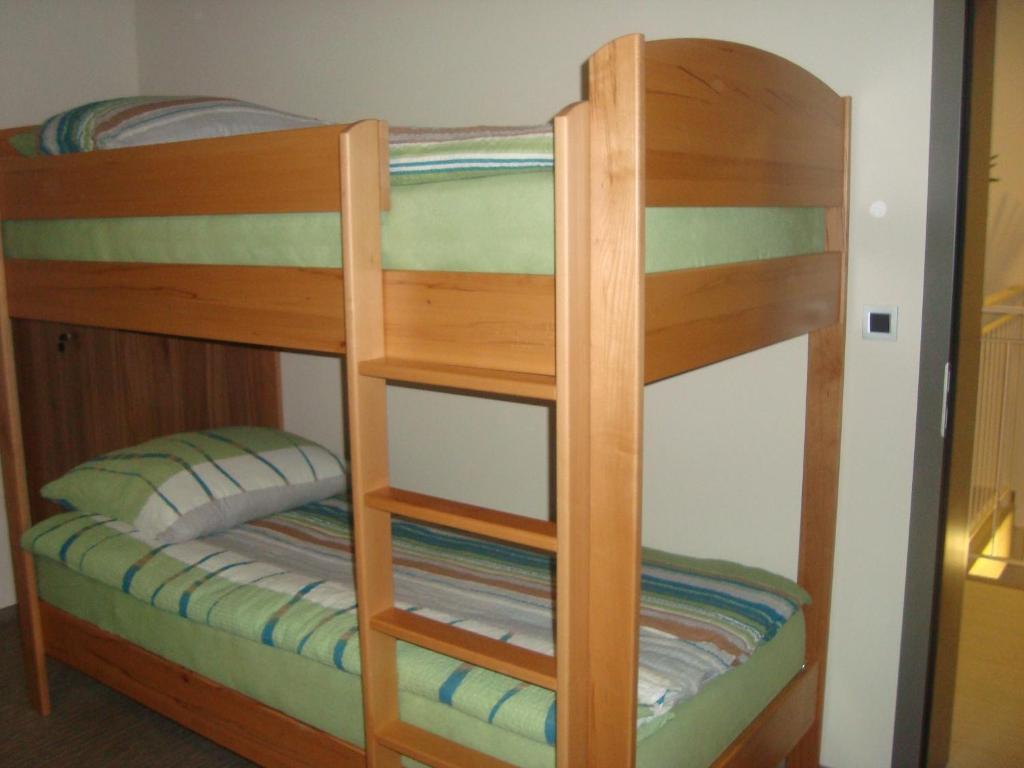 Hostel Plus Caffe Petrovče Chambre photo